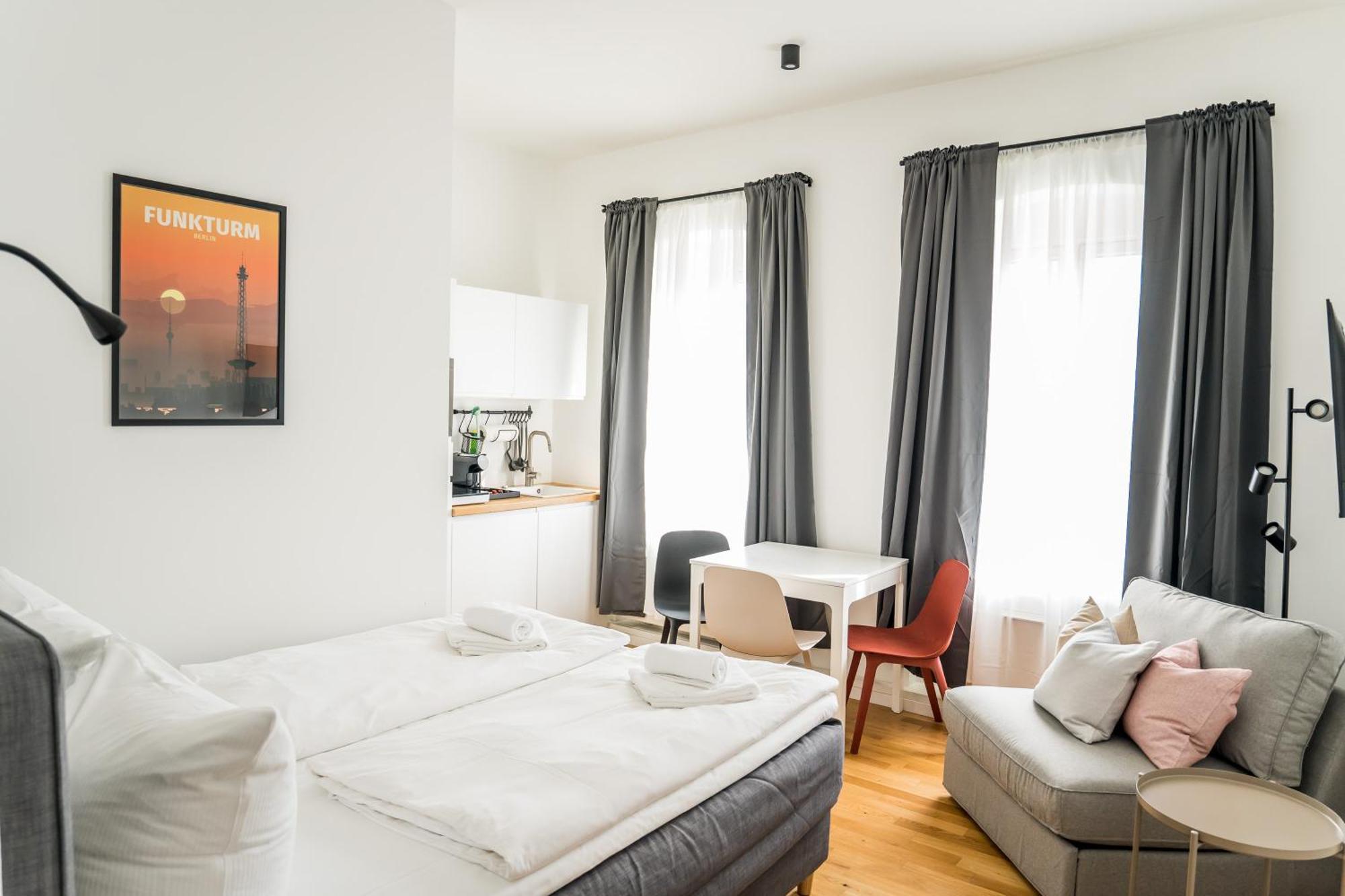 Homaris Apartments Schlueterstrasse Berlin Exterior foto