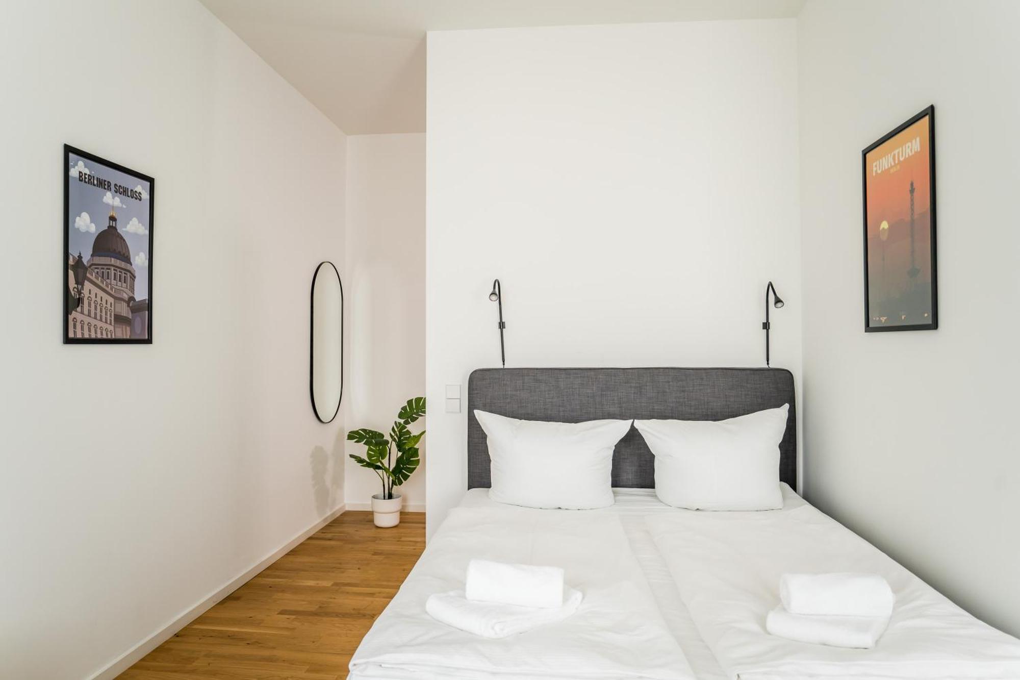 Homaris Apartments Schlueterstrasse Berlin Exterior foto